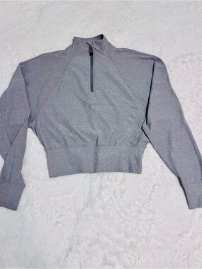 Lululemon Like New Women's Gray Quarter-Zip Cropped Pullover